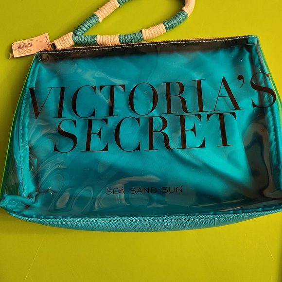 Purses - Picture 6 of 11